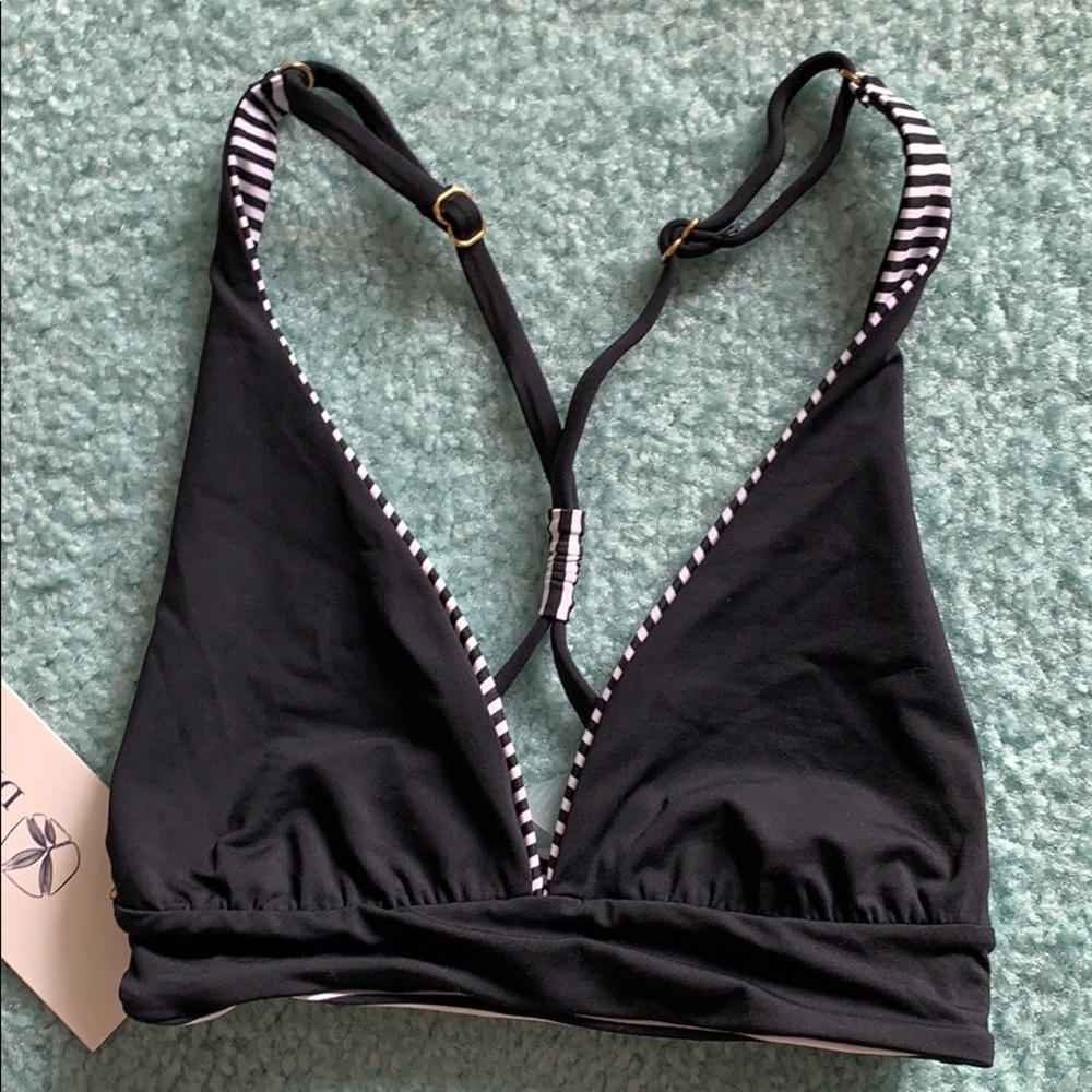 NWT Reversible Horizon/Black Marbella Rev. Top - Picture 8 of 9